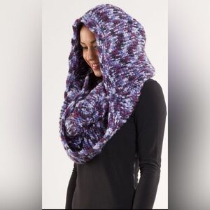 Lululemon Hickey Hider Black Swan Lilac Persian Purple Plum Space Dye Hood Scarf